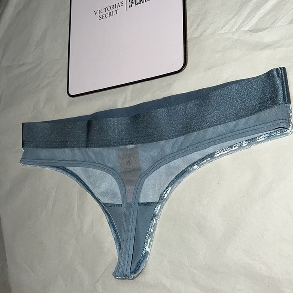 (L) UNISEX Victoria’s Secret Velvet Thong Underwear - Picture 12 of 12